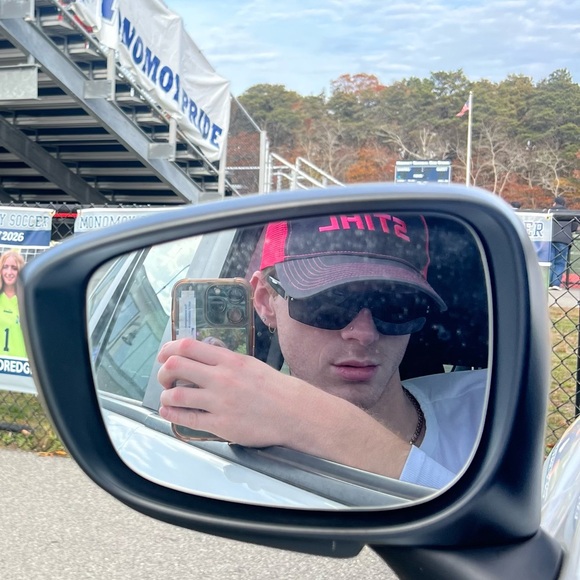 Meet your Posher, Patrick - Picture 2 of 2